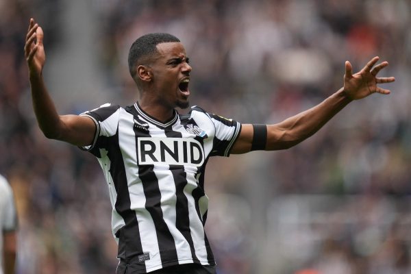 Alexander Isak contract clause could be an issue