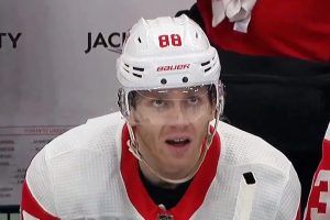 Patrick Kane Sends Note to Red Wings Fans Hinting at Future