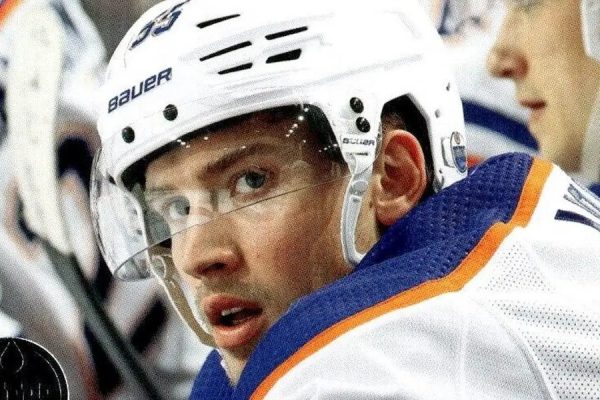 Dylan Holloway's Heroics Not Enough to Earn Oilers Game 2 Win