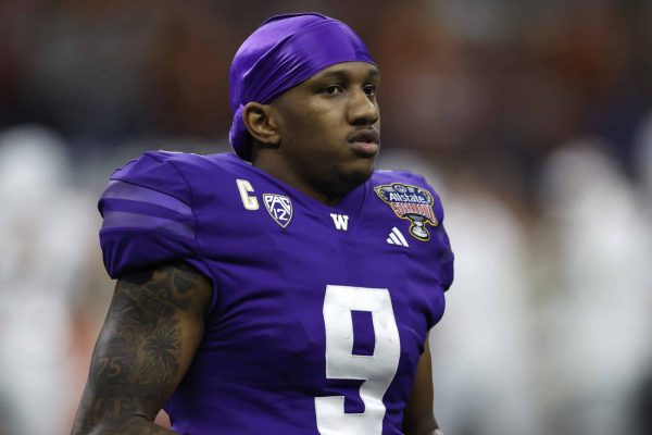 Three Teams Rumored to Have Attempted to Trade Up for Michael Penix Jr. in NFL Draft 3 Teams Reportedly Tried To Trade Up For Michael Penix Jr.