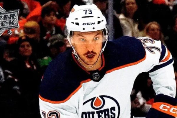 Oilers Reportedly Pursuing Long-Term Contract Extension for Vincent Desharnais, According to Insider Source Insider Says Oilers Want Long-Term Deal for Vincent Desharnais