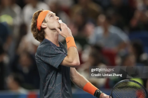 Madrid QF tennis preview, pick, and prediction: Alcaraz vs. Rublev