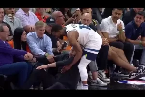 Chris Finch feared to have a torn patellar tendon in his knee