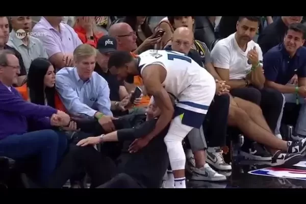 Chris Finch feared to have a torn patellar tendon in his knee