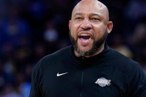 Darvin Ham's Future As Lakers Head Coach In 'Serious Peril'