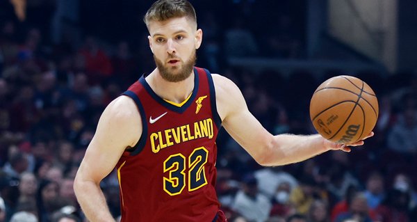 Dean Wade Ruled Out For Remainder Of First Round