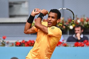 FÉlix dispatches Mannarino, Fernandez falls to Jabeur in Madrid action