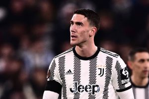 Juventus "working" on extending contracts of Man United targets Federico Chiesa and Dusan Vlahovic - Man United News And Transfer News