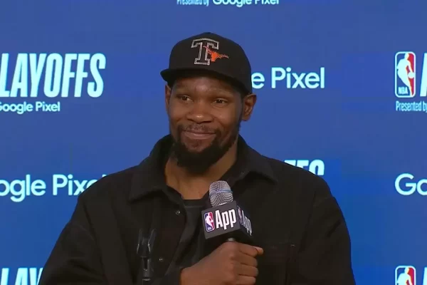 Kevin Durant refuses to expand on why Suns failed this season