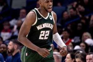 Bucks Khris Middleton (Ankle) Questionable For Game 3 Against Pacers