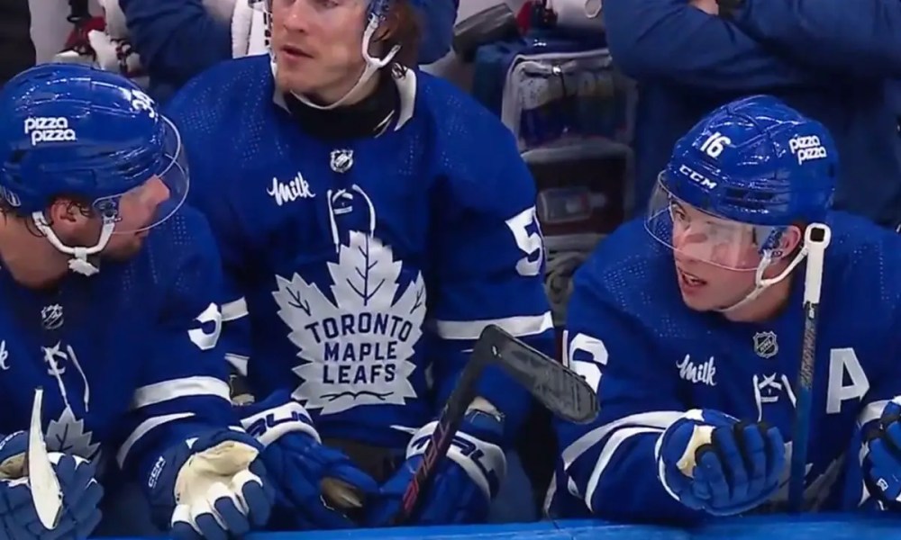 Matthews yells at Marner