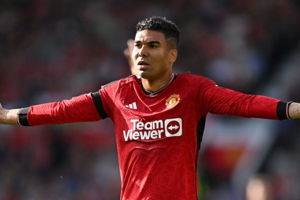 Dutch legend Ruud Gullit blames Man United's woes on "over-seasoned" stars, names two examples - Man United News And Transfer News