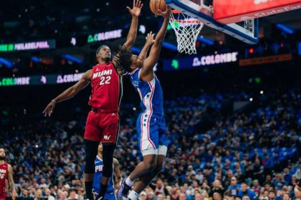 Sixers advance to face Knicks in NBA Playoffs after victory over Heat heat-sixers-1-x-sixers_44904305_20240418065235