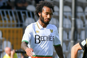 Gianluca Busio delivers winner as Venezia stays in promotion fight