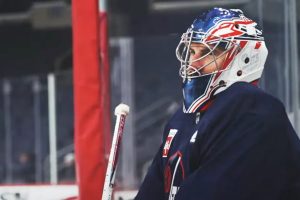 Hellebuyck Has "Unbelievable" Take on Playoff Performance vs Avs