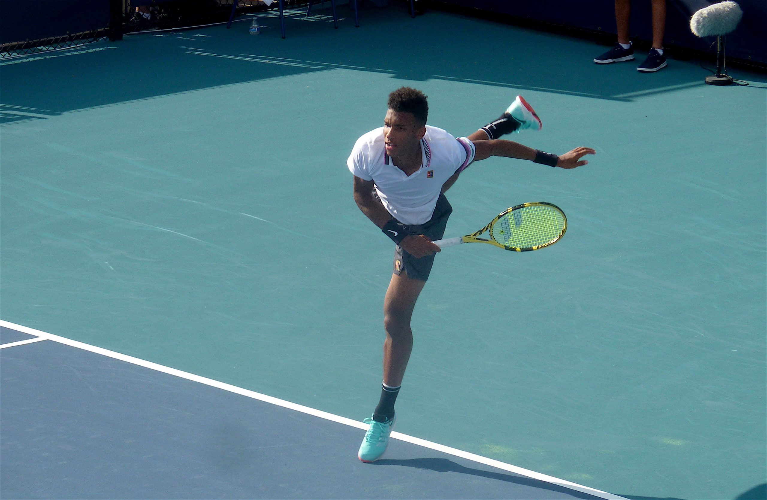 Auger-Aliassime gets free pass from Lehecka into Madrid final