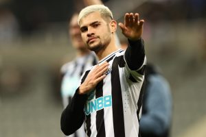 Brazilian legend names the club Newcastle United midfielder could join