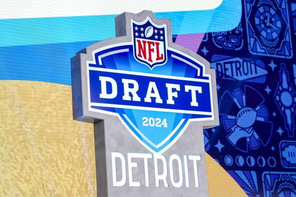 NFL Team Reportedly Turned Down 8 Trade Offers In First Round Of Draft