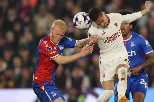 Antony puts in another hall of shame performance as Man United are crushed 4-0 by Crystal Palace - Man United News And Transfer News