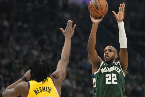 Khris_Middleton_AP_043024