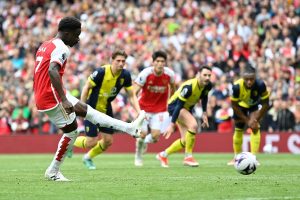 Video: Bukayo Saka's composed penalty gives Arsenal the lead
