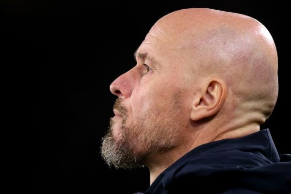 Erik ten Hag gets into row with Dutch journalist over Man United's playing style - Man United News And Transfer News