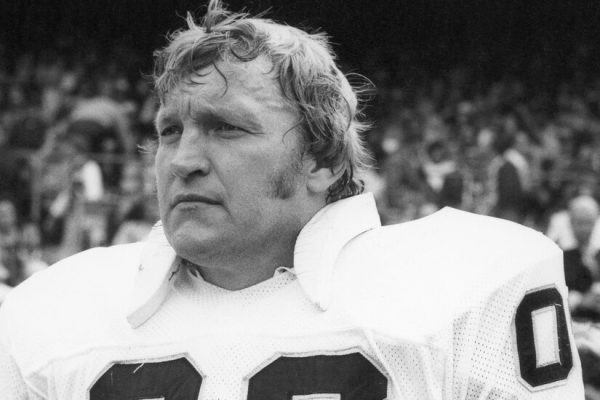 Jim Otto, Hall of Fame Raiders Center, Is Dead at 86