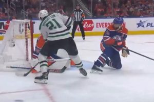 Oilers Fall to Stars in Game 3 After Rollercoaster Performance