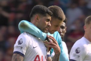 Roy Keane reacts to Cristian Romero and Emerson Royal's half-time spat