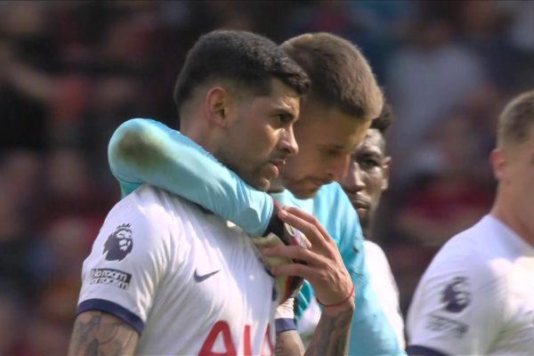 Roy Keane reacts to Cristian Romero and Emerson Royal's half-time spat