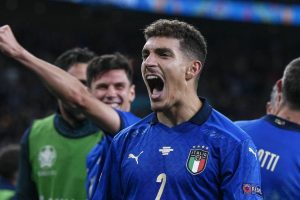 Man United target Giovanni Di Lorenzo wants to leave SSC Napoli - Man United News And Transfer News