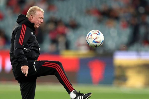 Nigeria Expresses Interest in Manchester United Coach Steve McClaren: Latest Updates on Man United News and Transfer Rumors Man United staff believe Steve McLaren could step in as interim manager - Man United News And Transfer News