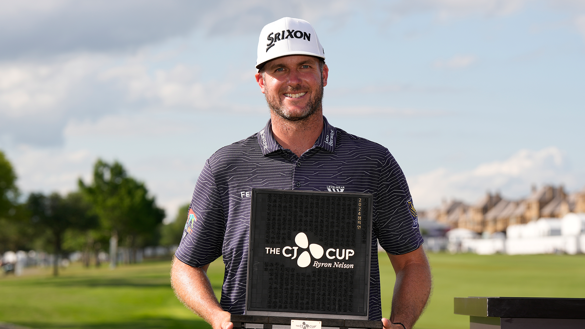 taylor pendrith holding trophy