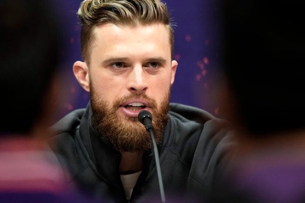 Qué dijo Harrison Butker, jugador de la NFL en una graduación