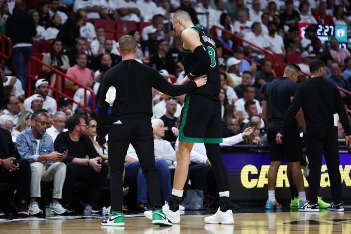 Kristaps Porzingis Celtics pic