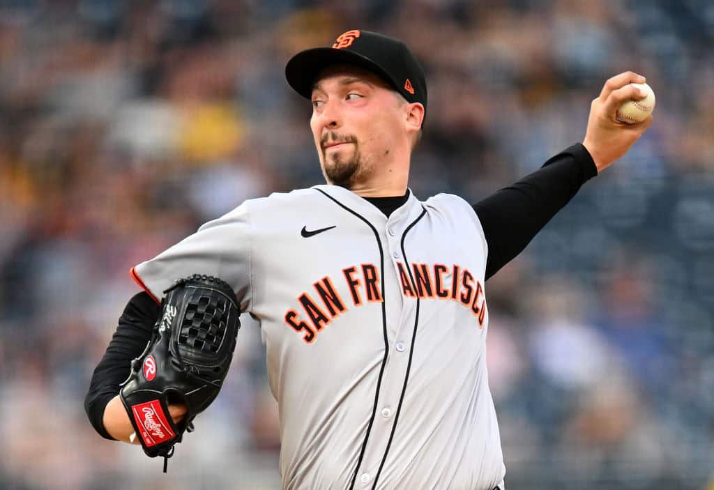 Blake Snell #7 of the San Francisco Giants pitches during the second inning against the Pittsburgh Pirates at PNC Park on May 22, 2024 in Pittsburgh, Pennsylvania.