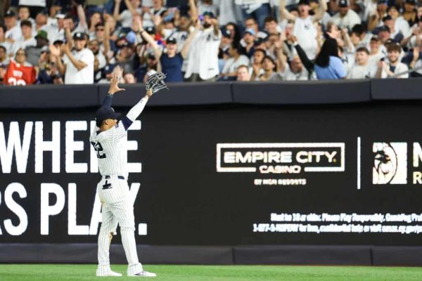 Aaron Boone Discloses the Most Recent Juan Soto Injury Report Juan Soto #22 of the New York Yankees acknowledges the fans against the Minnesota Twins during the eighth inning at Yankee Stadium on June 05, 2024 in the Bronx borough of New York City.