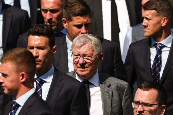 Manchester United decide not to pursue former Chelsea coach Mauricio Pochettino Man United cool interest in former Chelsea coach Mauricio Pochettino