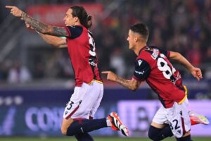 Exclusive: Tottenham hold talks over potential €35m transfer, Chelsea also among interested clubs