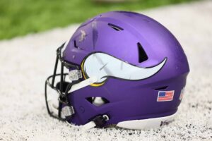 Analyst Would Be 'Surprised' If 1 QB Starts For Vikings This Season