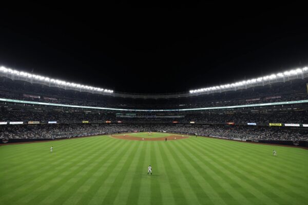 Atlanta Braves Outfielder Experiences Humiliating Mishap During Game at Yankee Stadium Braves Outfielder Had Embarrassing Moment At Yankee Stadium