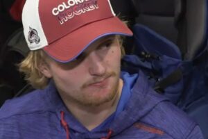 Colorado Avalanche Re-Sign Casey Mittelstadt