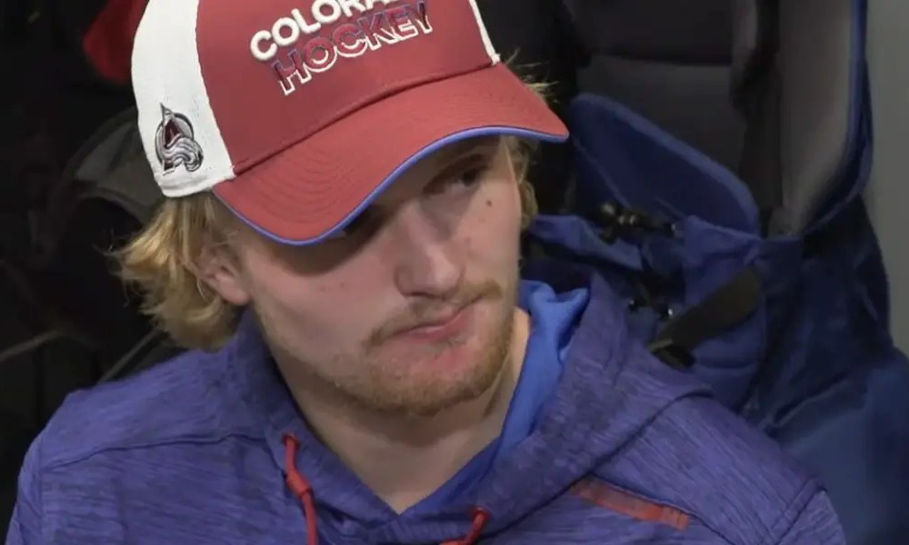 Colorado Avalanche Re-Sign Casey Mittelstadt