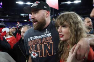 Travis Kelce Reveals How Teammates Reacted To Him Dating Taylor Swift
