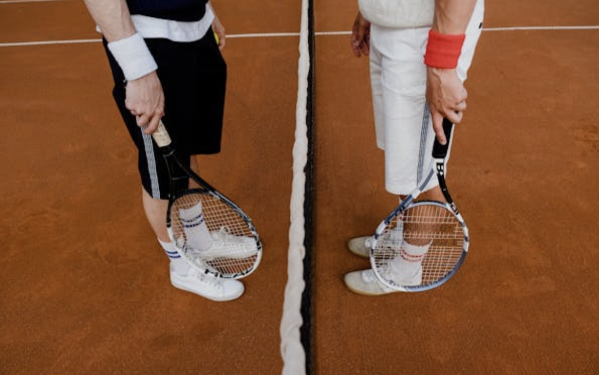 Reacting to momentum shifts in tennis matches