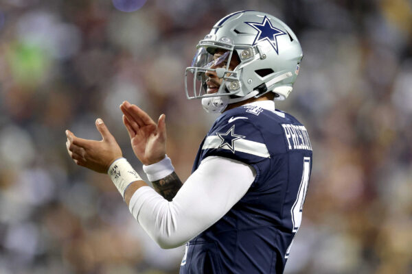 Analyst Believes Divisional Rival Could Steal Dak Prescott From Cowboys
