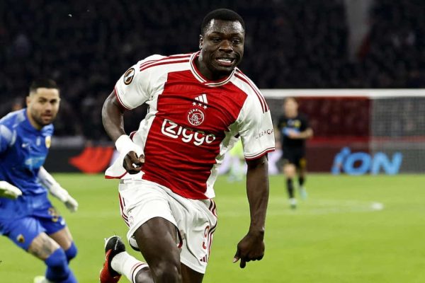 Ajax to block Brian Brobbey's departure this summer - Man United News And Transfer News