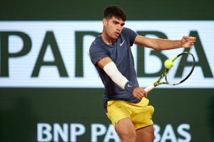 Paris | Alcaraz eases back but Murray and Draper eliminated