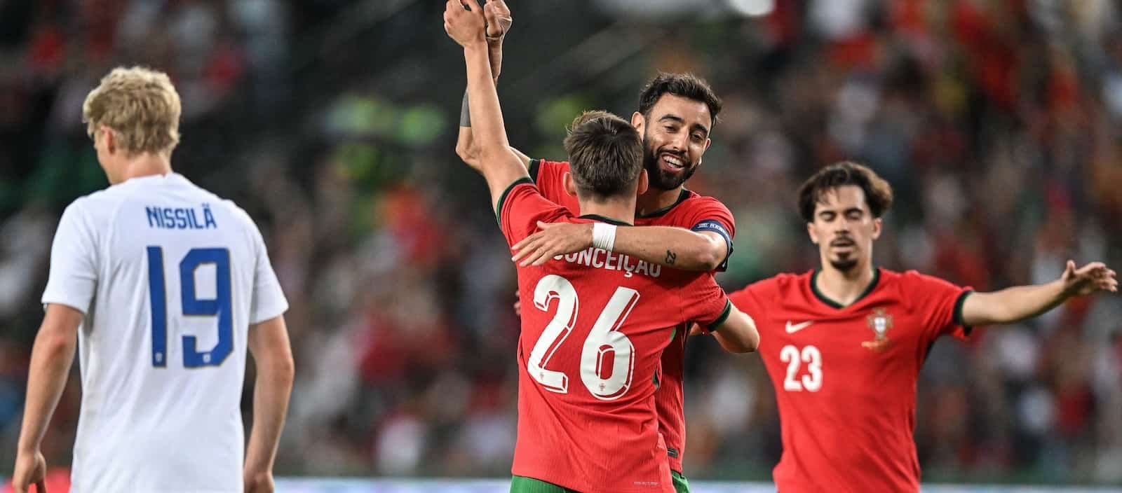 Superb Bruno Fernandes' 45-minute masterclass inspires Portugal to 4-2 victory over Finland - Man United News And Transfer News