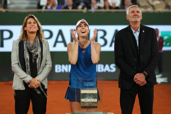 Cornet bids adieu as Sabalenka and Rybakina notch first wins in Paris Paris | Cornet says farewell as Sabalenka and Rybakina get off the mark